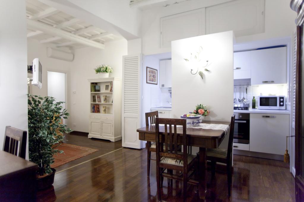 Al Portoncino Apartment